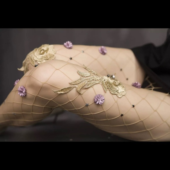 Beige Floral Appliqué Fishnet Tights - Picture 3 of 5